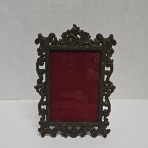 Ornate Bronze Photo Frame with Red Flocked Backing Fits a 2.5"X3.5" Photo